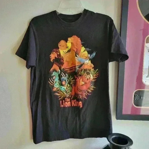 Mufassa Scar Disney Men's The Lion King Good Vs Evil Movie Scene T-Shirt SZ M - Picture 1 of 9